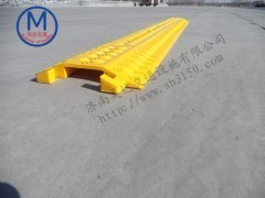 供應(yīng)道路過線槽 線槽板規(guī)格 遼寧過線槽 - 道路減速設(shè)備 - 交通安全設(shè)施 - 安全、防護(hù) - 供應(yīng) - 切它網(wǎng)(QieTa.com)